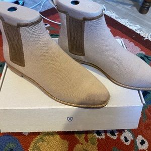 Rothy’s Chelsea boot size 8 women’s